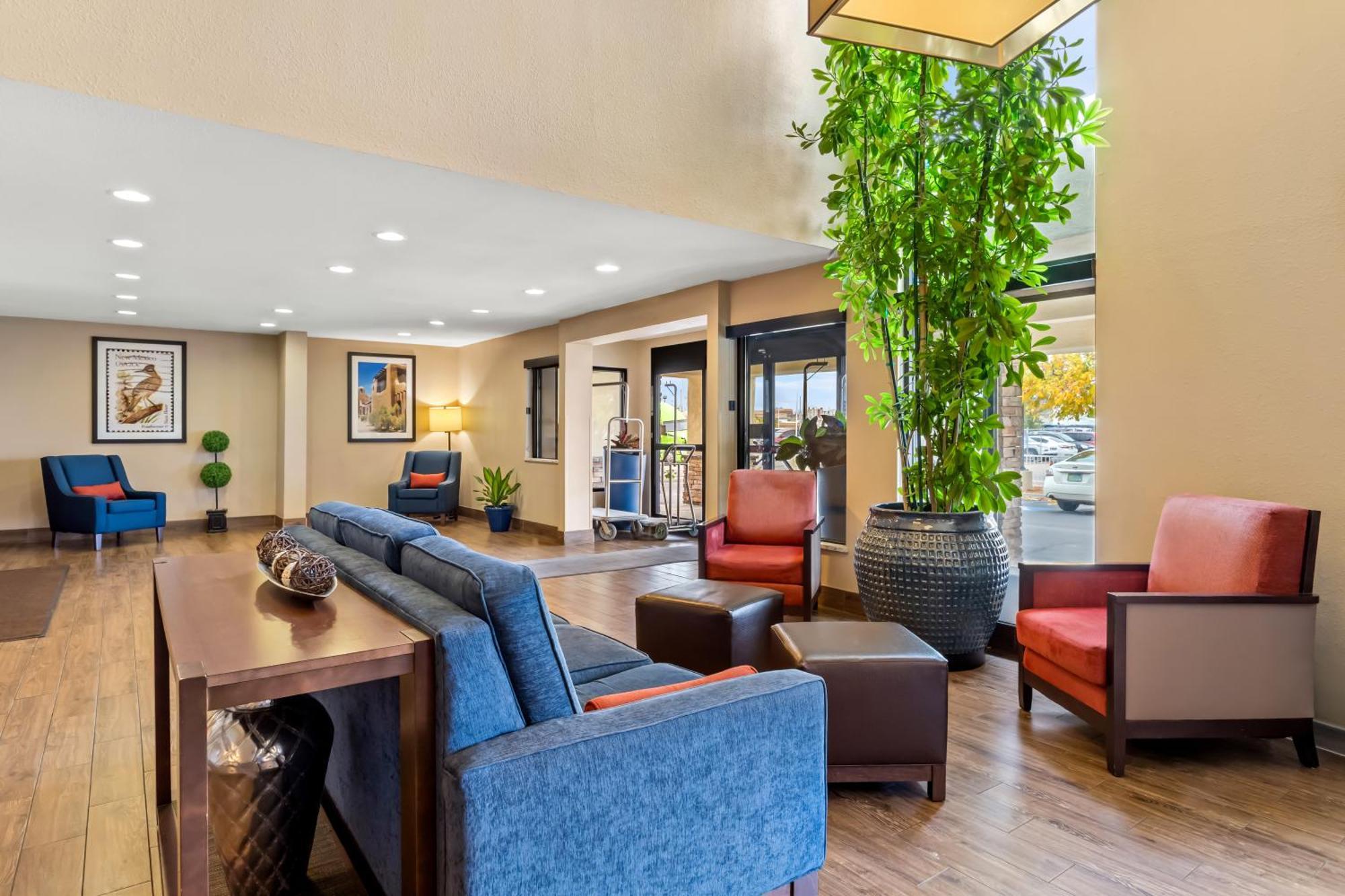 Comfort Inn & Suites Albuquerque Downtown Ngoại thất bức ảnh