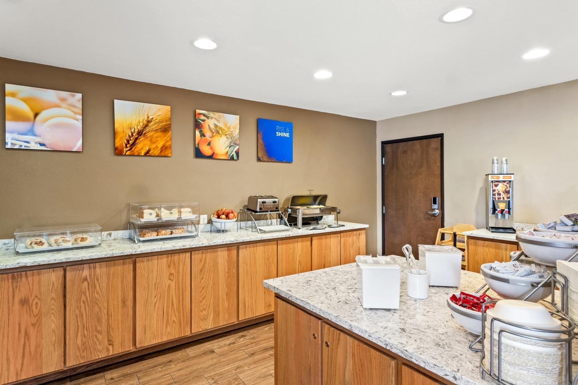 Comfort Inn & Suites Albuquerque Downtown Ngoại thất bức ảnh