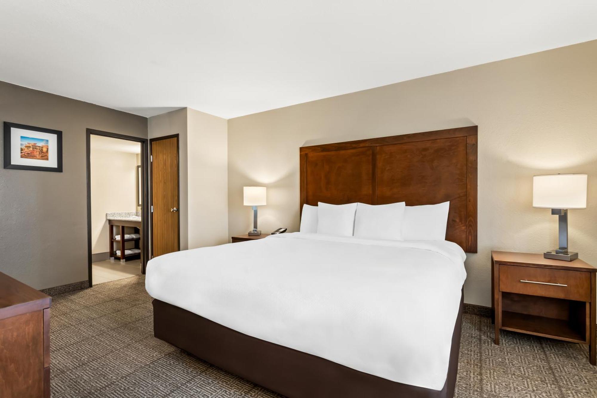 Comfort Inn & Suites Albuquerque Downtown Ngoại thất bức ảnh