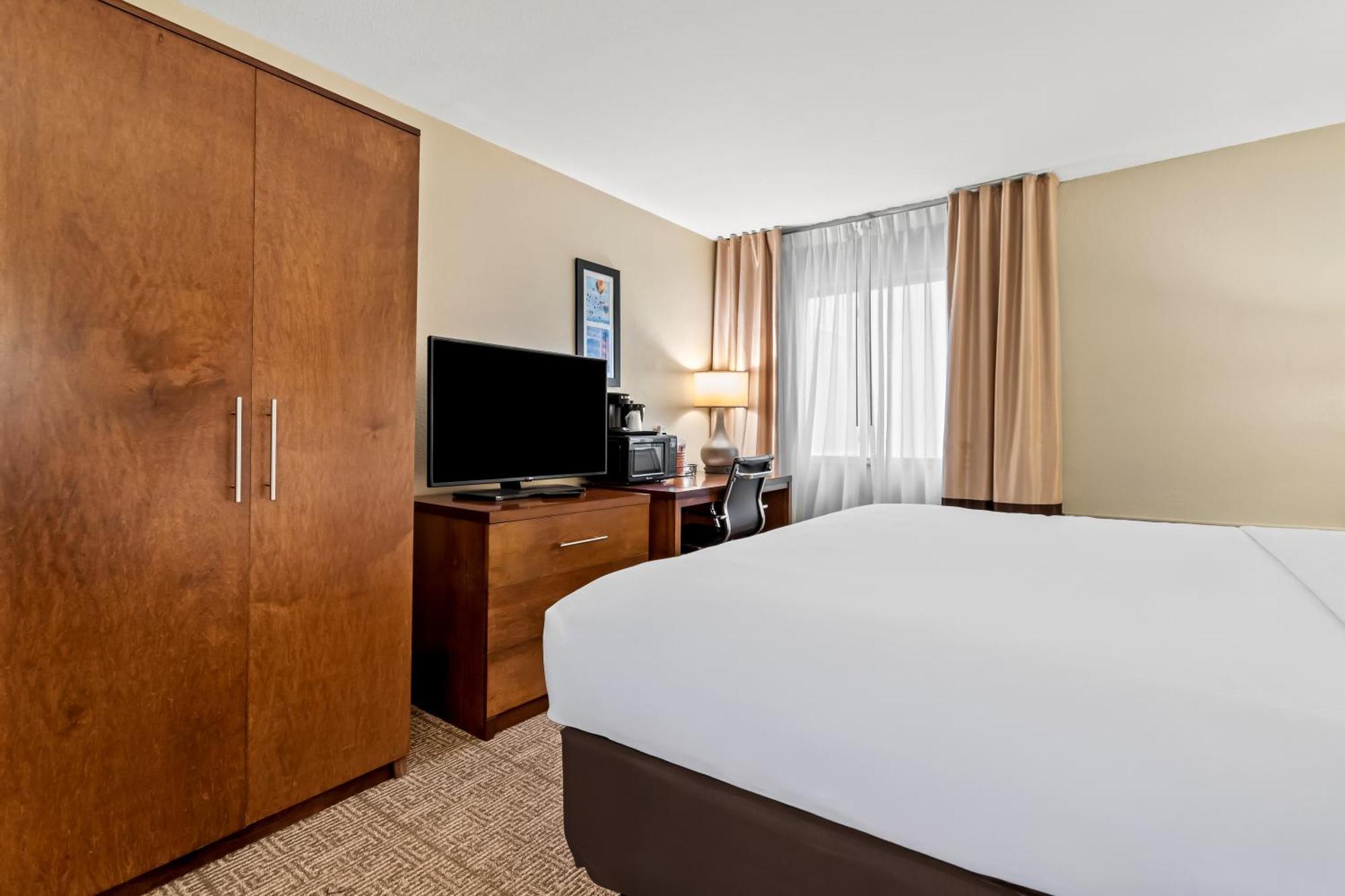 Comfort Inn & Suites Albuquerque Downtown Ngoại thất bức ảnh